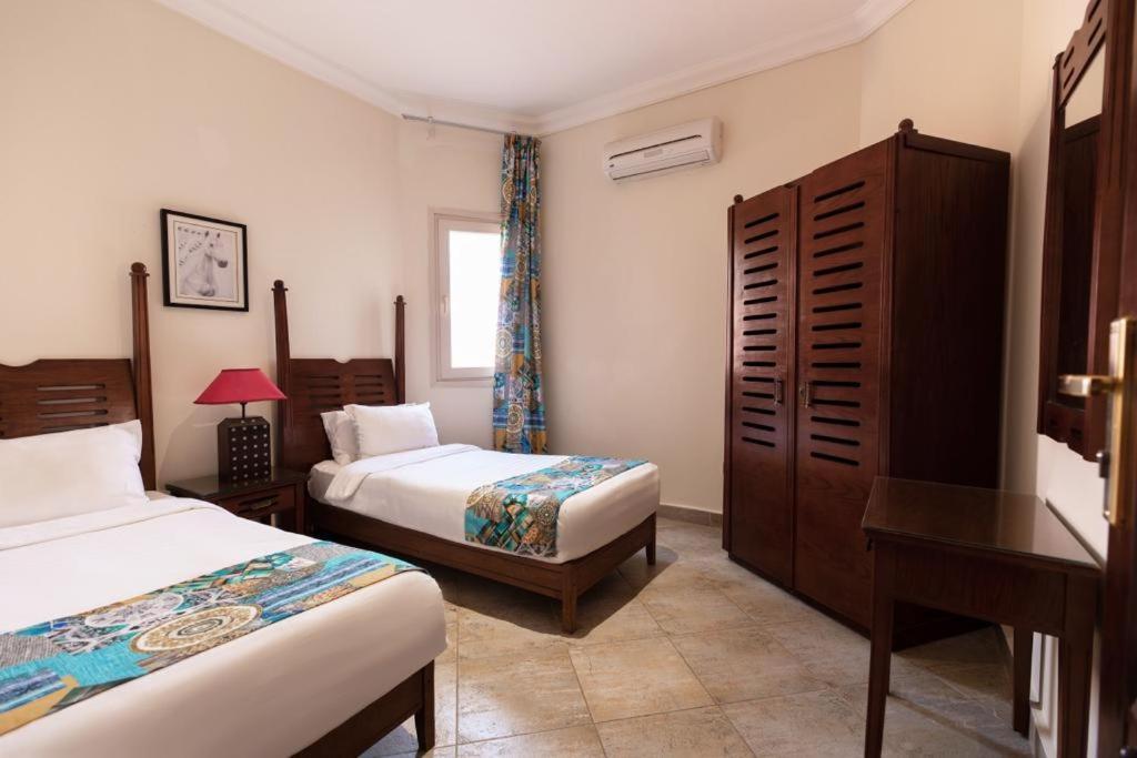 Golden Ocean Marina Hotel El Alamein Buitenkant foto