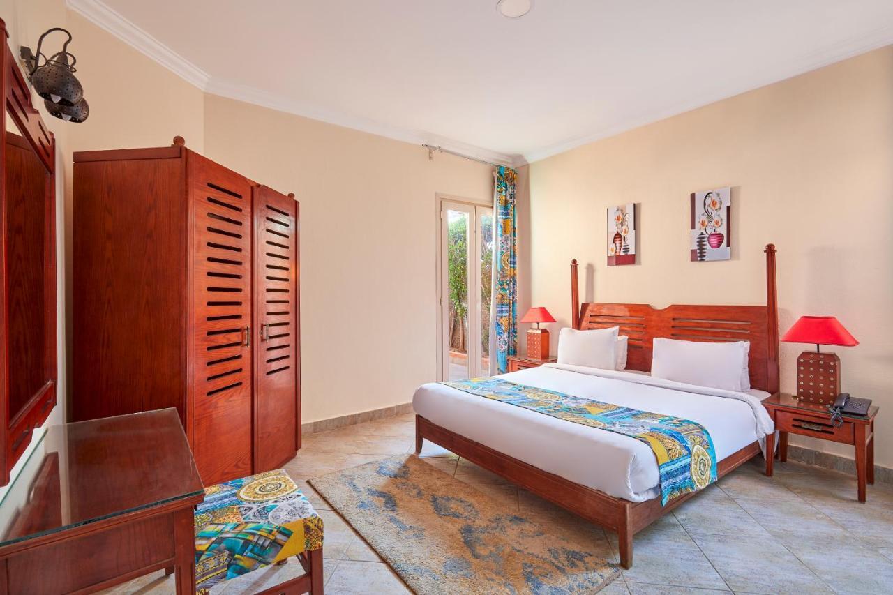 Golden Ocean Marina Hotel El Alamein Buitenkant foto