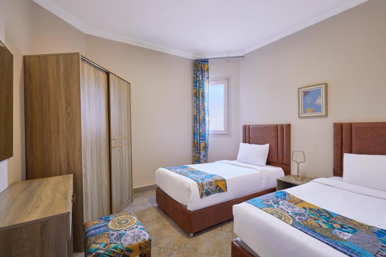 Golden Ocean Marina Hotel El Alamein Buitenkant foto